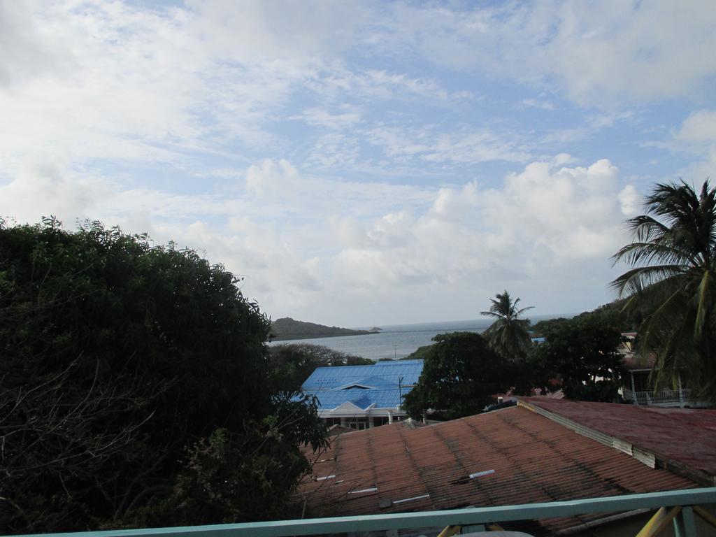 Hotel Flemming Tree Providencia Island Kültér fotó