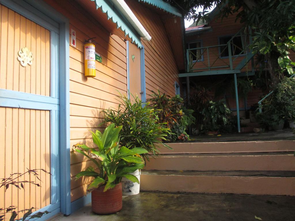 Hotel Flemming Tree Providencia Island Kültér fotó