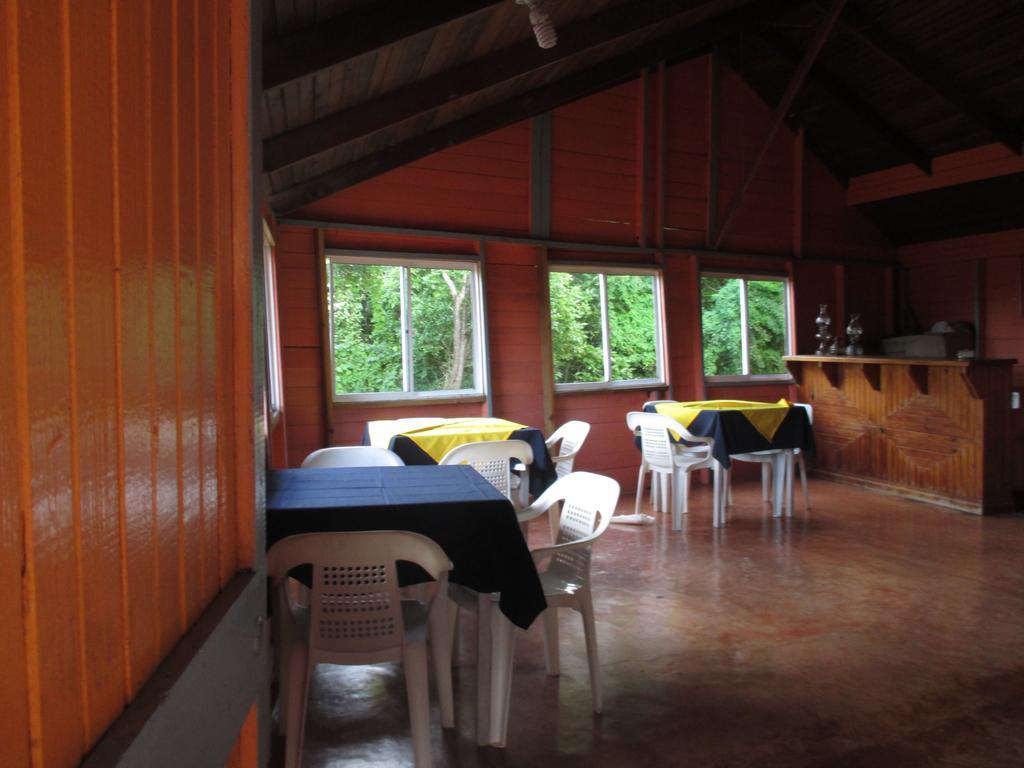 Hotel Flemming Tree Providencia Island Kültér fotó